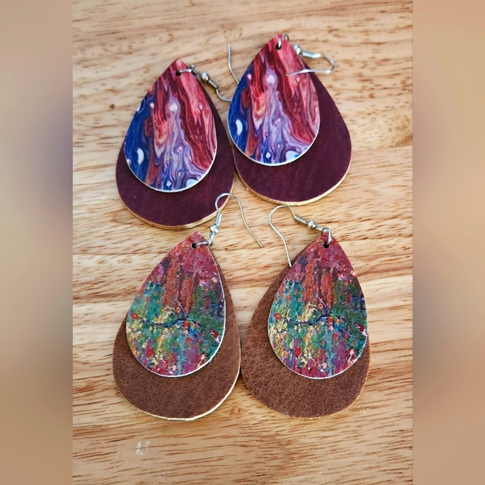 2 pr Leather Earrings